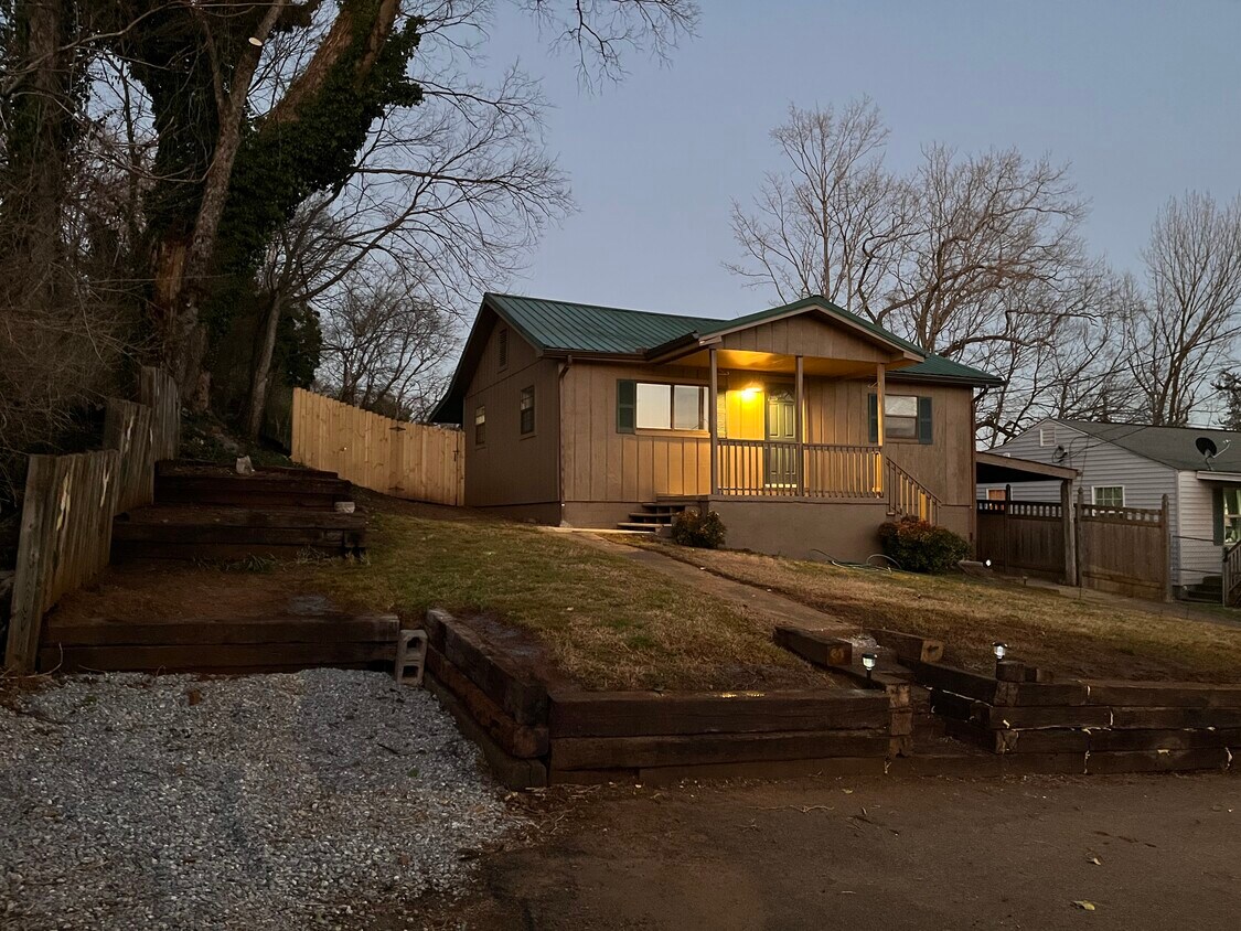Foto principal - 211 Flenniken Ave