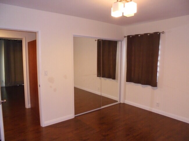 Foto del edificio - 6560 Temple City Blvd