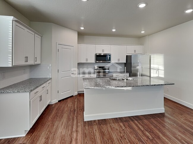 Building Photo - 5966 Verdigris Dr