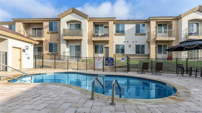 Foto del edificio - 1201 W Whitestone Blvd