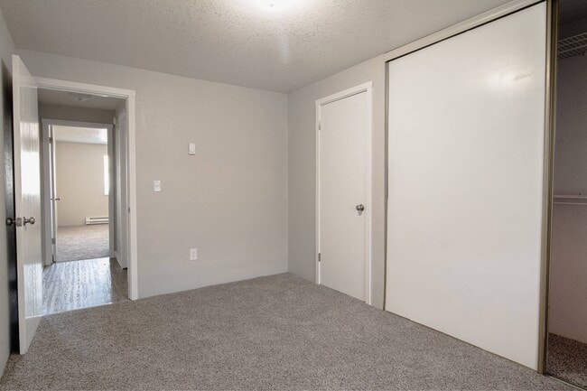 Building Photo - Shannon South