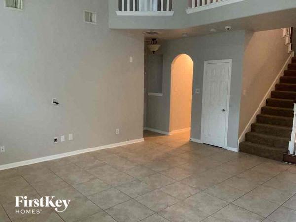 Building Photo - 14111 Sandhill Crane Dr