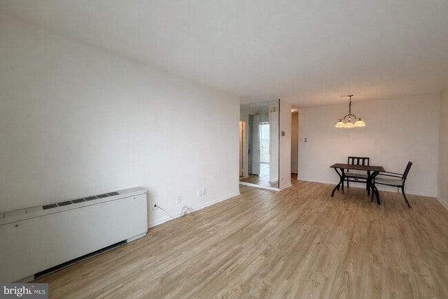 Building Photo - 301 N Beauregard St