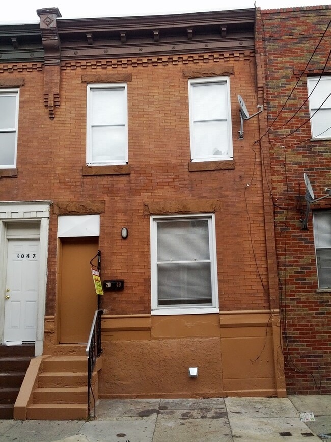 Building Photo - 2049 S Croskey St
