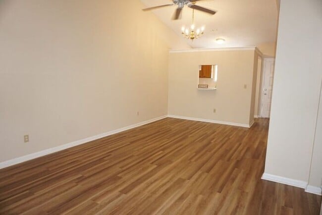 Foto del edificio - Orange Park - 2/2 flat