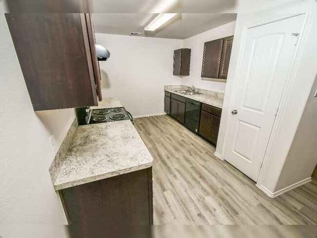 Building Photo - 10614 Apple Pie Rd