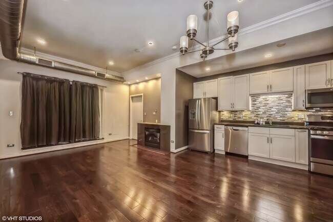 Building Photo - 4537 S Drexel Blvd
