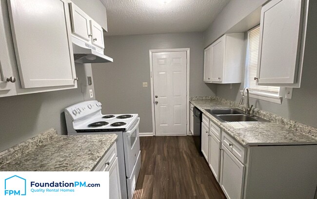 Foto del edificio - 3124 Monterrey Square