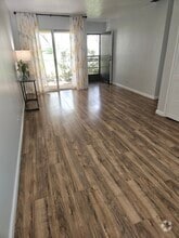 Building Photo - 2809 Los Felices Cir E