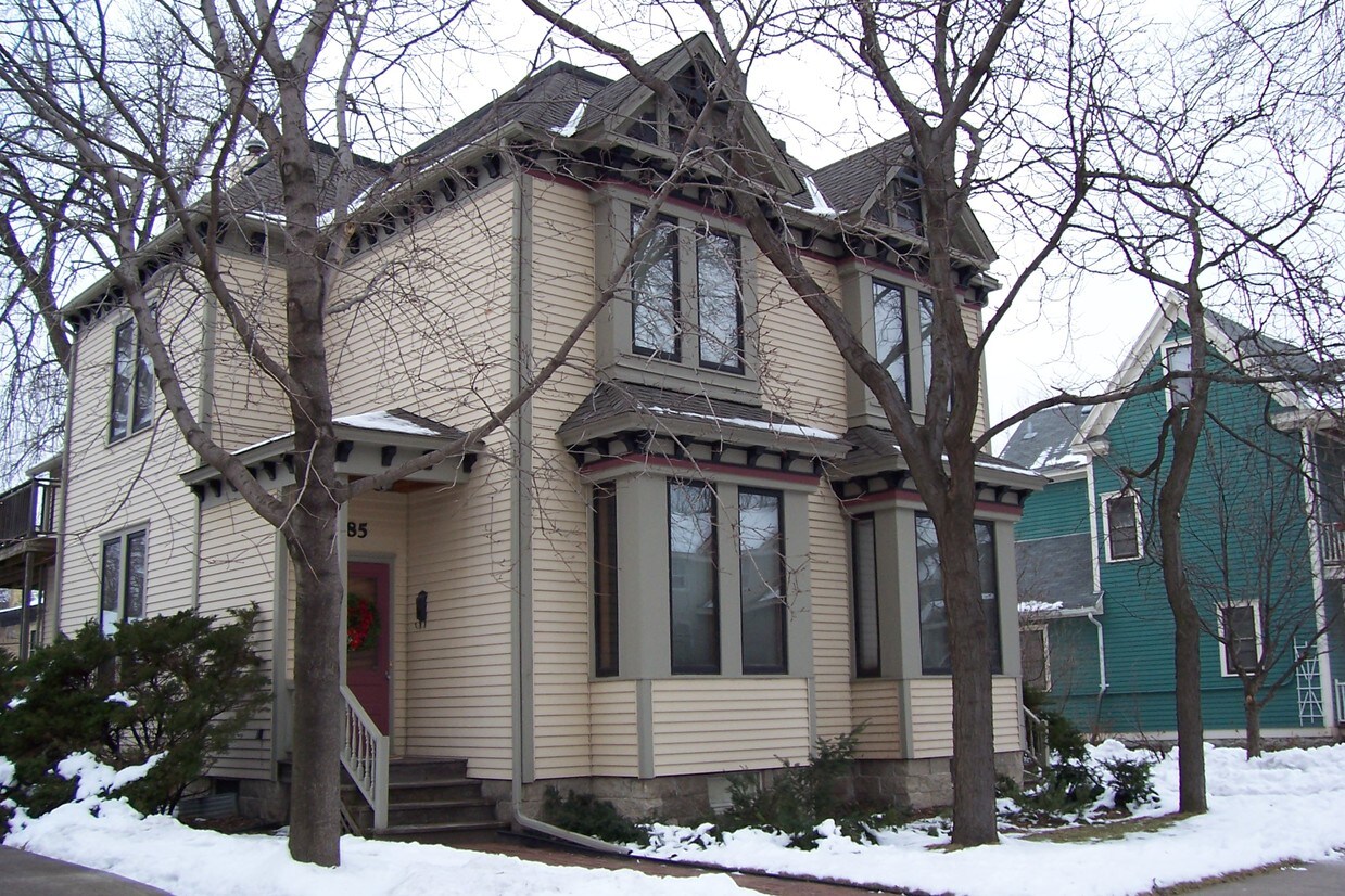 483 Marshall Ave, Saint Paul, MN 55102 House for Rent in Saint Paul