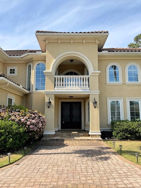 Foto del edificio - 664 Oxbow Dr