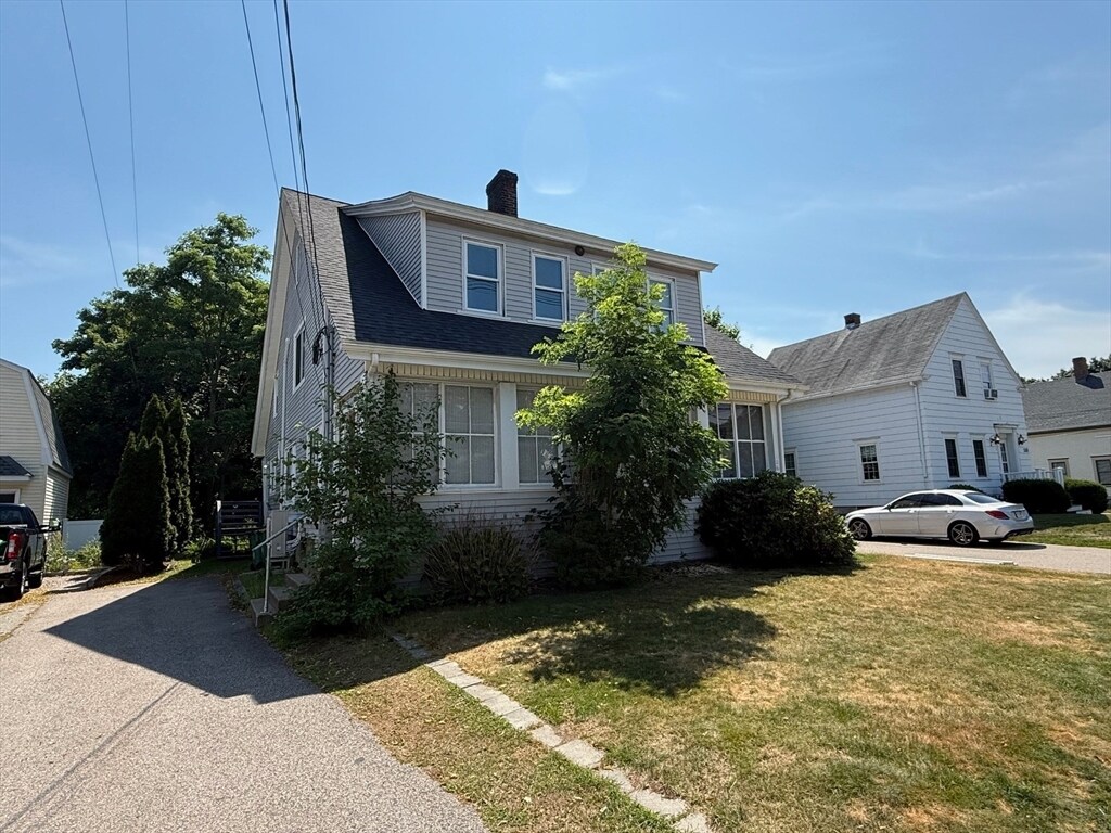 Foto principal - 104 S Main St