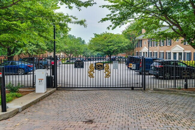 Foto del edificio - 1101 Collier Rd NW