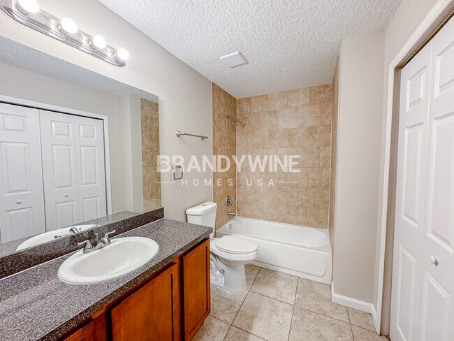 Building Photo - NEW LOWER RENTAL RATE LEASING SPECIAL: Rec...