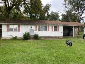 Building Photo - 110 State St