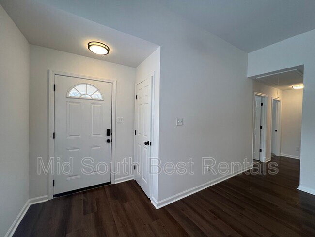 Foto del edificio - 939 Dawn Dr