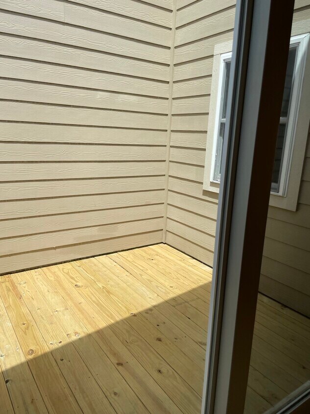 Foto del edificio - 6831 Wellwood Ct