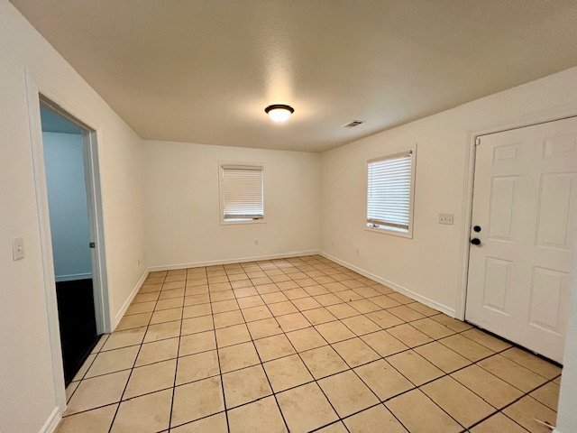 Photo - 364 E 7th St Apartment