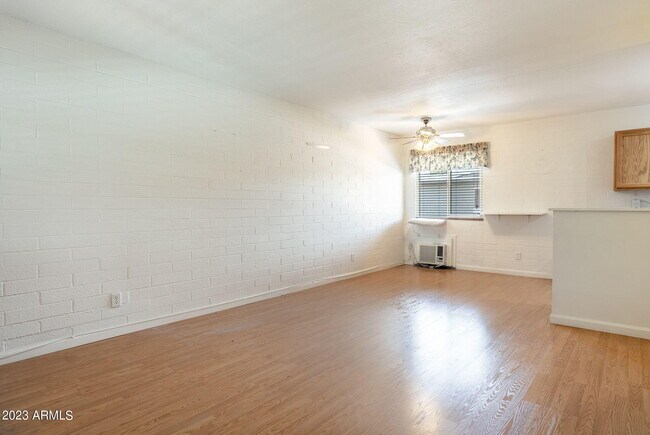 Foto del edificio - 4401 N 12th St
