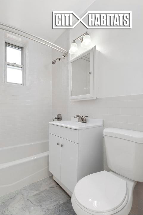 Building Photo - 5535 Netherland Ave