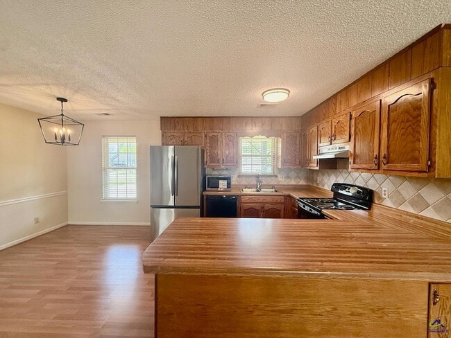 Foto del edificio - 104 Water Dr