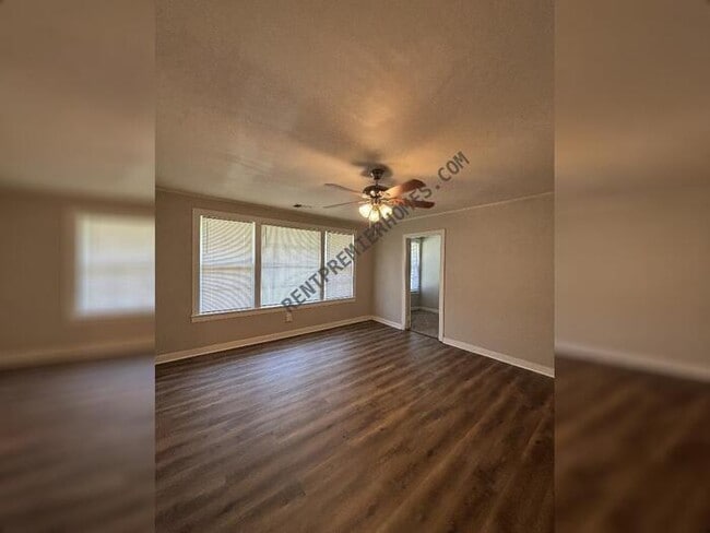Building Photo - 2020 W 31st Ave
