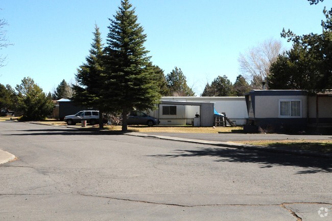 Building Photo - Country Sunset Mobile Home Park