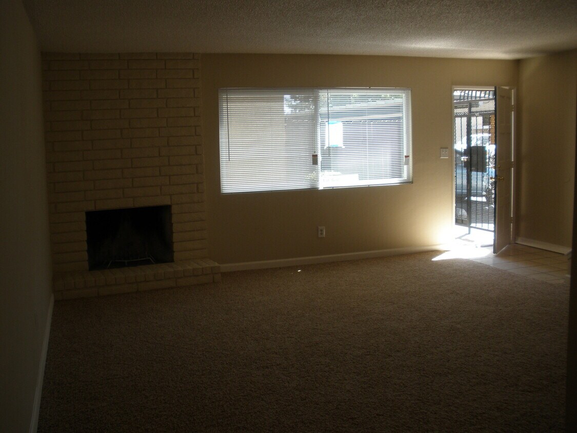 Foto del edificio - 5101 Hunter Ave