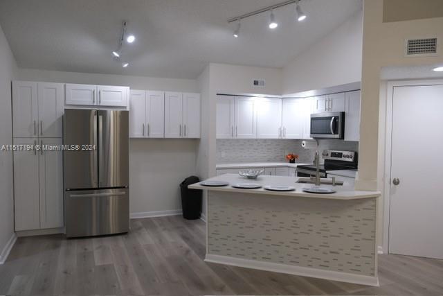 Foto del edificio - 1401 Village Blvd