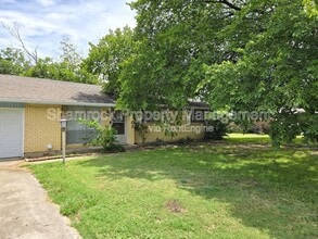 Building Photo - 1105 Willard
