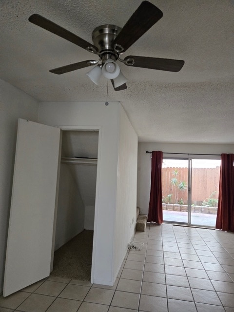 Sliding door to backyard - 2704 Ruhland Ave