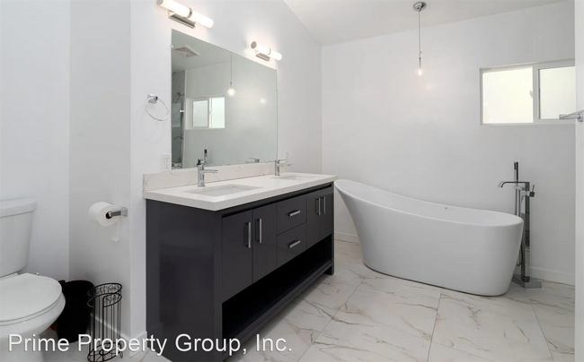 Foto del edificio - 4 br, 2 bath House - 7716 Crest Ave