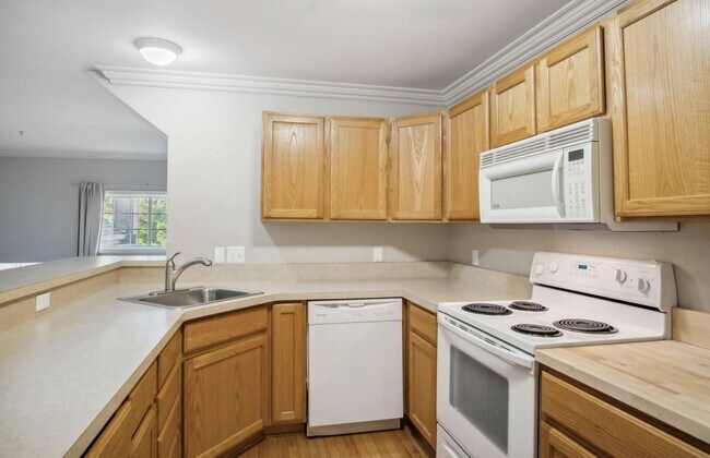 Building Photo - 2924 Barclay Wy