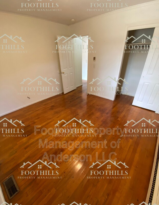 Building Photo - 418 W Fredericks St