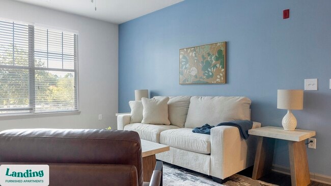 Building Photo - 900 E Six Forks Rd