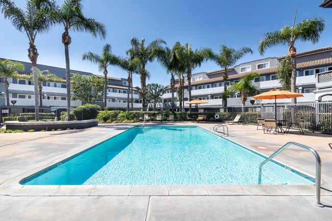 Building Photo - Emerald Ridge Apartments