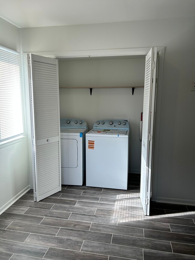 Foto del edificio - 6148 Heath Ridge Ct