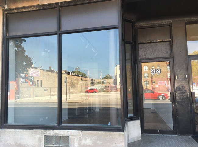 Foto del edificio - 3123 W Lawrence Ave