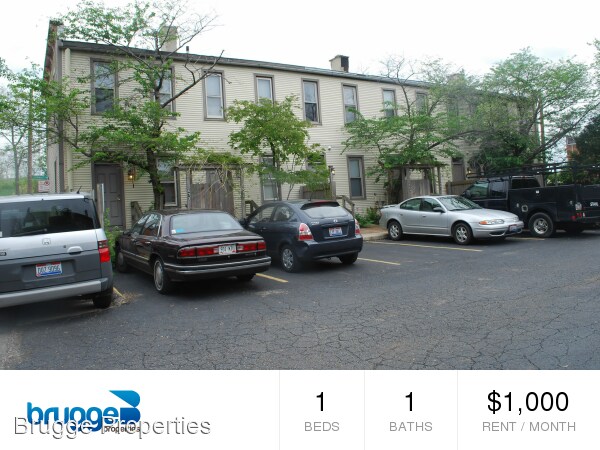 Building Photo - 664 Kerr St