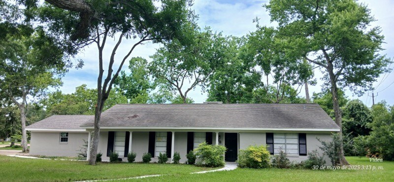 Foto principal - 52 Oyster Creek Ct