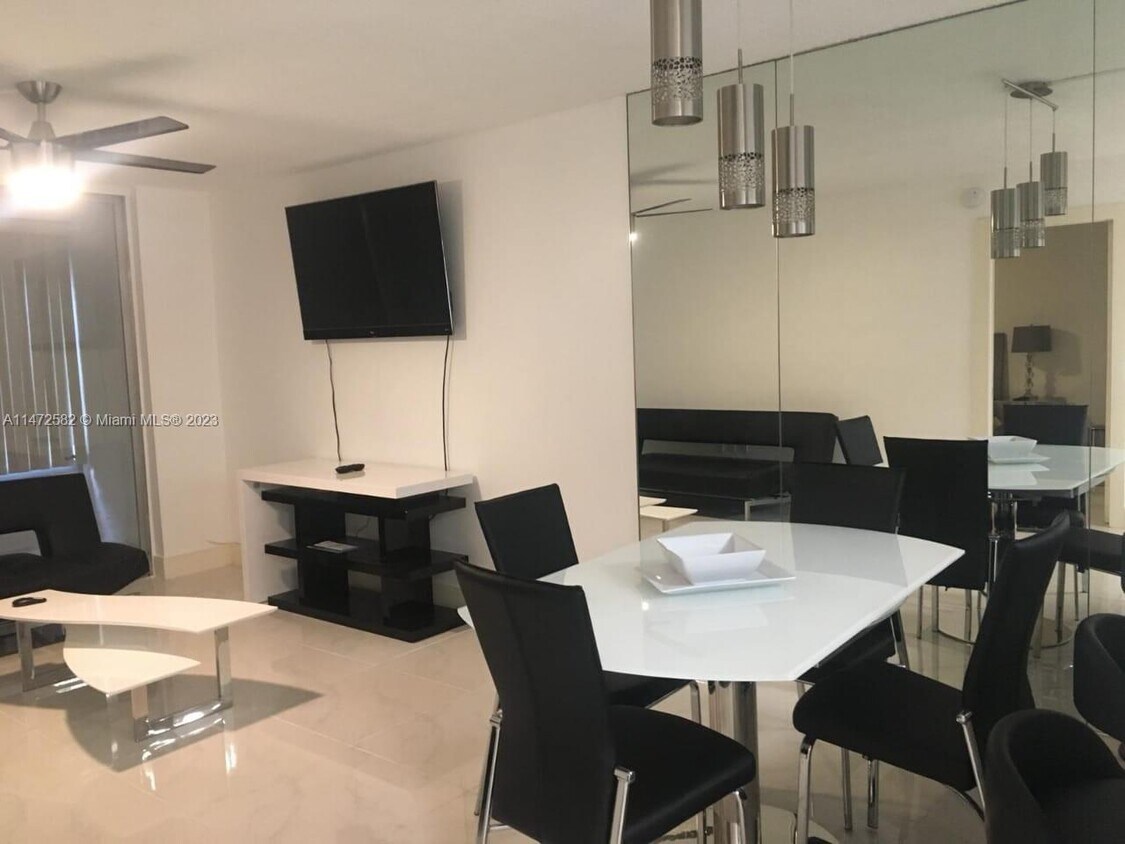 9091 Lime Bay Blvd Unit 212, Tamarac, FL 33321 Condo for Rent in