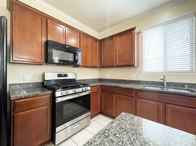 Foto del edificio - 5218 Hickory Harvest Dr