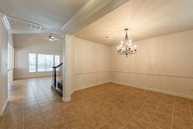Building Photo - 7909 Adelaide Dr