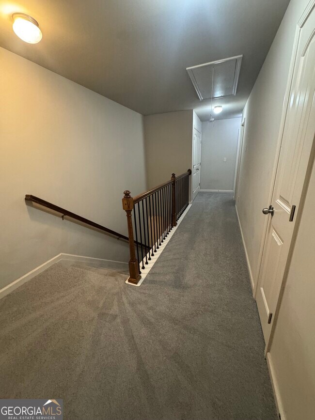 Foto del edificio - 348 Turtle Creek Dr