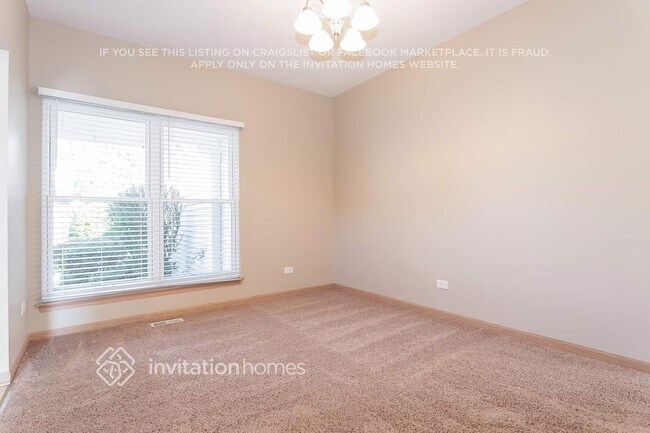 Foto del edificio - 322 Clarewood Cir