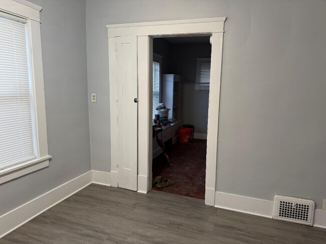 Foto del edificio - 19901 Naumann Ave