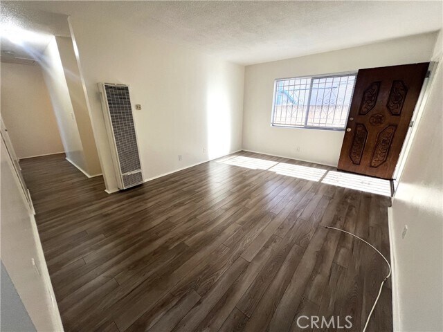 Building Photo - 1256 N Fries Ave