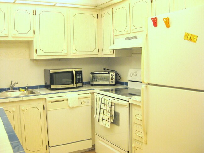 Building Photo - 281 Tuscany Ln