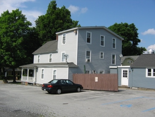 Building Photo - 16 Alden Pl
