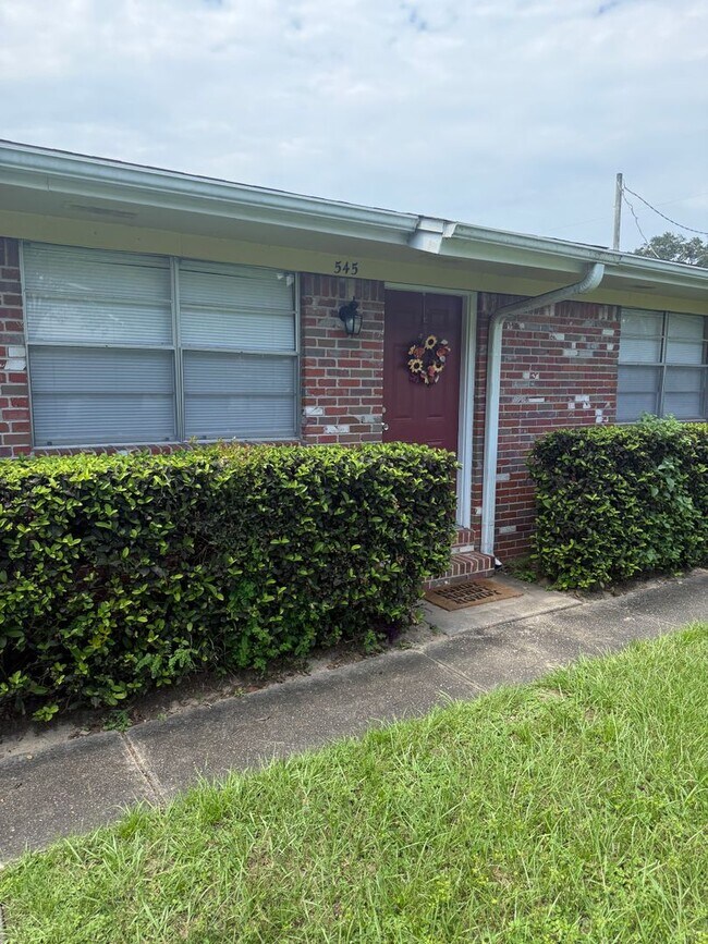 Foto del edificio - 545B Hickory Avenue